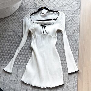 H&M White NWT Long Sleeve Dress